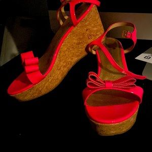 Kate Spade wedge size 7 fits 6.5-7